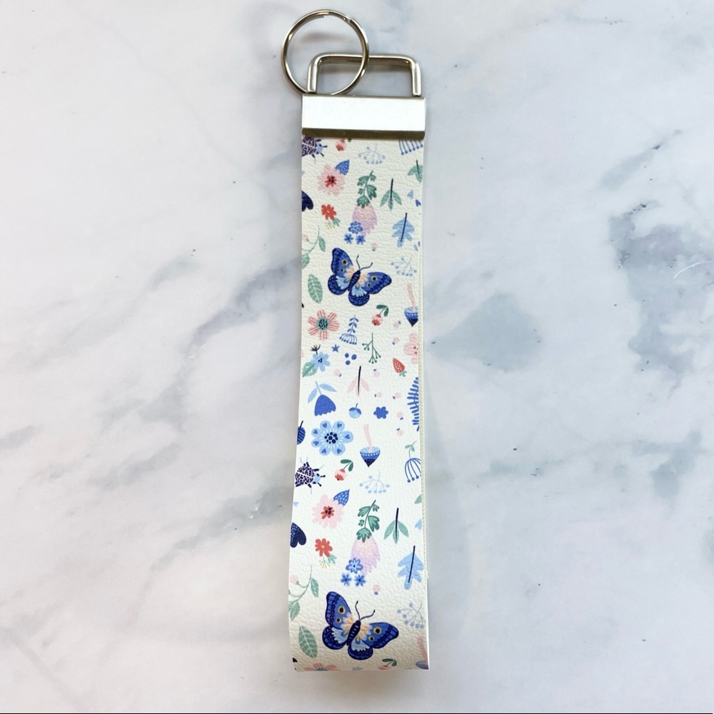 🦋Blue dragonfly keychain, flowers butterfly